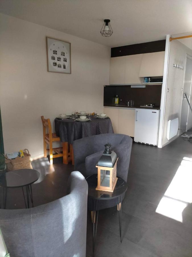 Appartement Situe En Plein Centre A Deux Pas Des Pistes. Besse-et-Saint-Anastaise Exterior foto