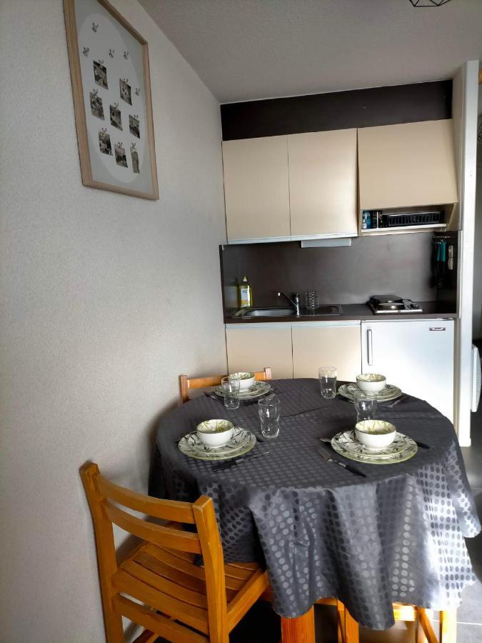 Appartement Situe En Plein Centre A Deux Pas Des Pistes. Besse-et-Saint-Anastaise Exterior foto